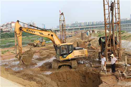 光山县官渡河风景,光山官渡河沙滩公园荷花
