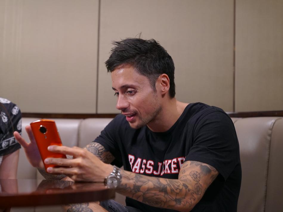 潮自拍专访DJBassjackers：自拍是生活的一部分