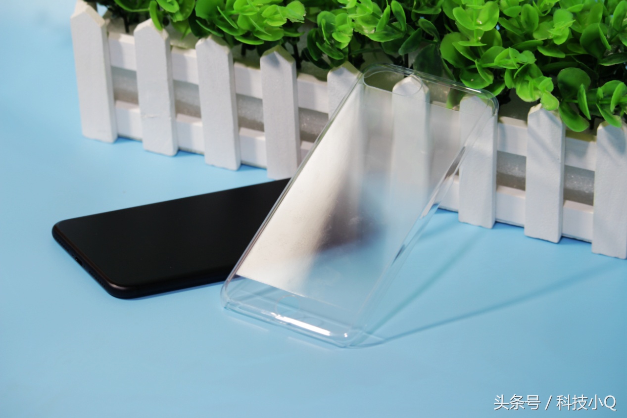 iphone7p玫瑰粉戴透明壳,百元的苹果手机iphone7