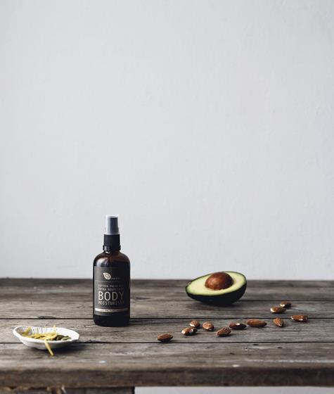 一家能买遍全球好物的小店，还要宣传“少则得”？