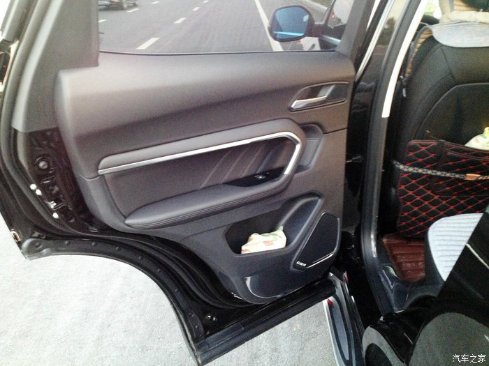 哈弗h6后备箱怎么从内部打开图解,2015款哈弗h6引擎盖怎么打开