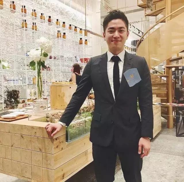 三代医药世家传人,90后帅哥开出中国最美药店,让看病不再可怕