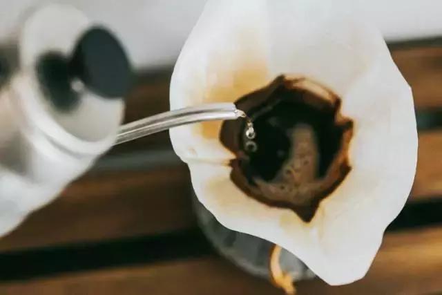 三代医药世家传人,90后帅哥开出中国最美药店,让看病不再可怕