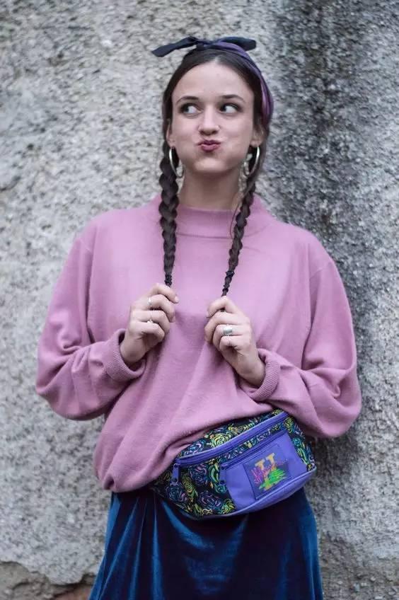 你花1000块买的包，背上却像卖菜的