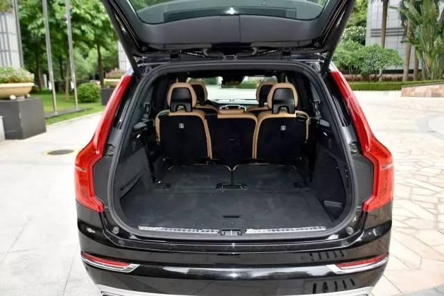 沃尔沃xc902022款试驾视频,沃尔沃xc90t8混动版2022款