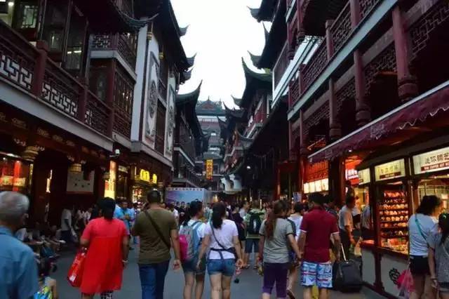 每个城市都有一个坑外地人的街吗,国内旅游防踩坑步行街