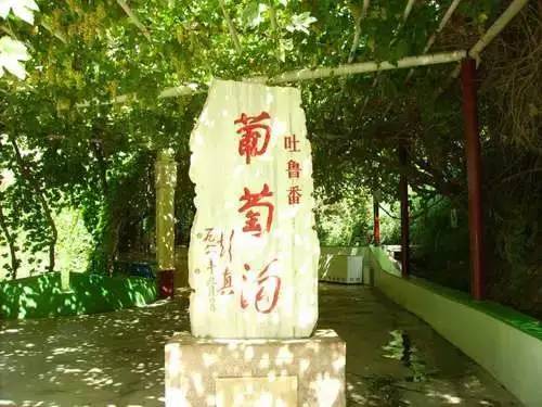 每个城市都有一个坑外地人的街吗,国内旅游防踩坑步行街