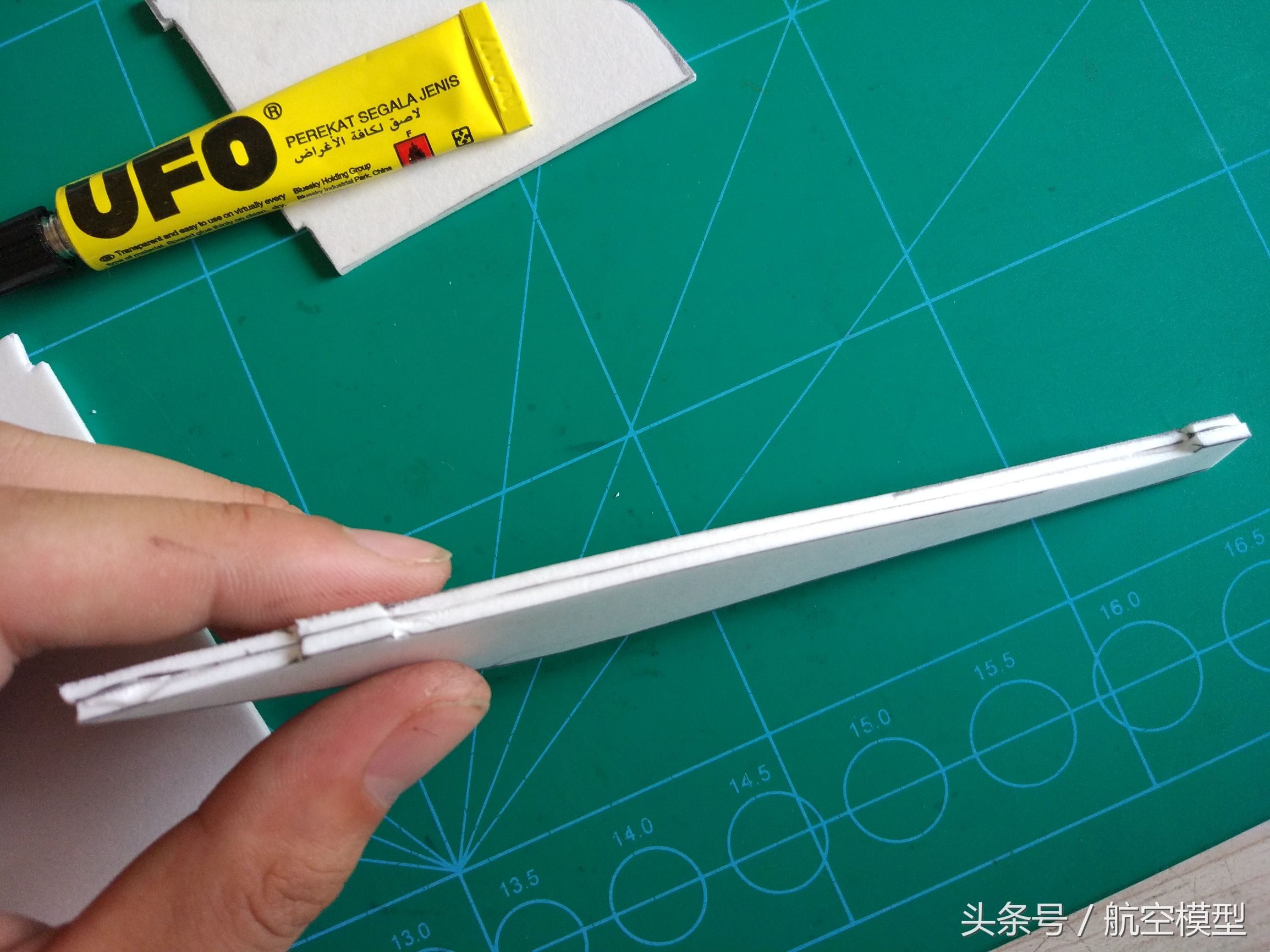 怎么组装遥控小飞机,自制遥控小飞机的教程