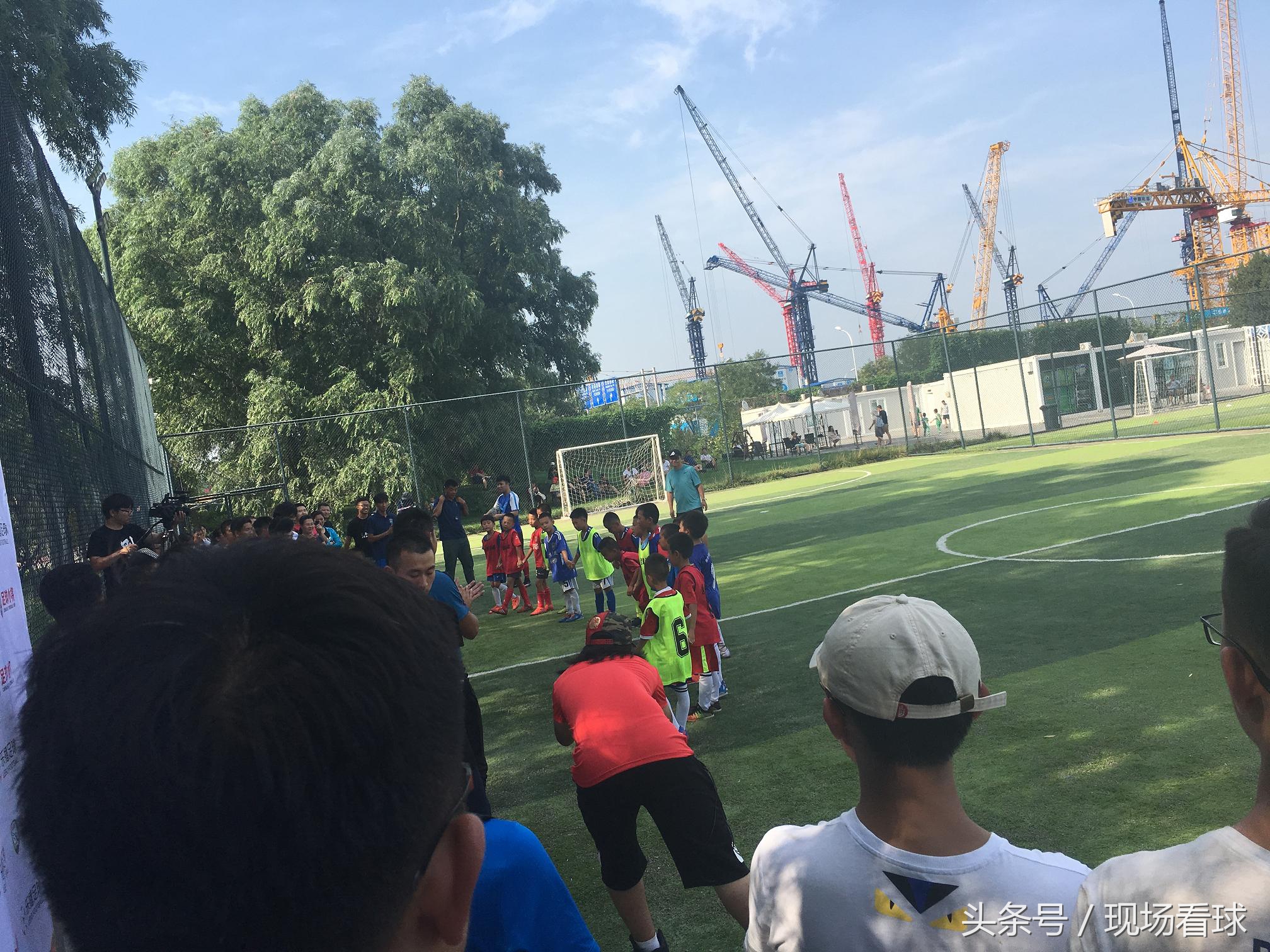 激情星期六：京鲁大战激烈精彩，足球小将厉害可爱！｜看球记