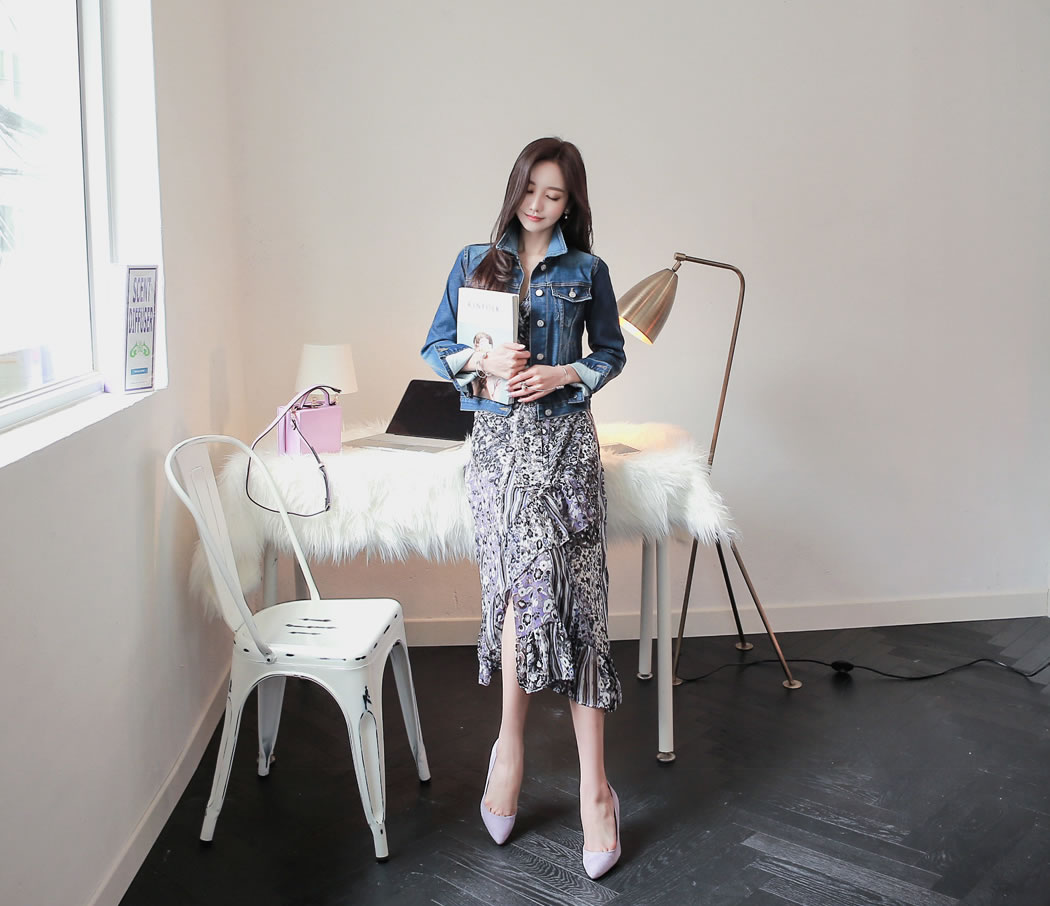 孙允珠青蓝碧波斜肩优雅礼裙鉴赏,孙允珠鹅黄淡雅轻纱微透百褶裙