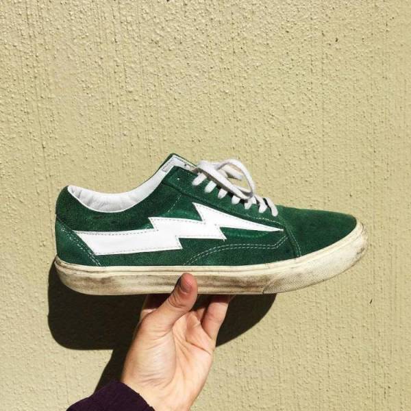 秋天入手这双高端休闲鞋无敌百搭,初秋必买的4双鞋穿10年都不过时