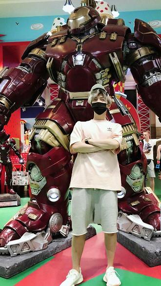 鹿晗钢铁侠,蒙面唱将鹿晗摘下面具是哪一期