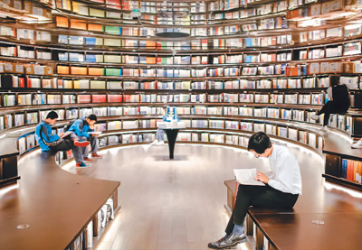 实体书店营销策略,实体书店需继续线上探路