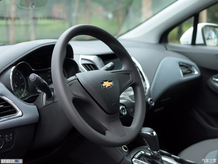 10万还要求啥雪佛兰科鲁兹驾驶感受硬过气配置可以改装换代