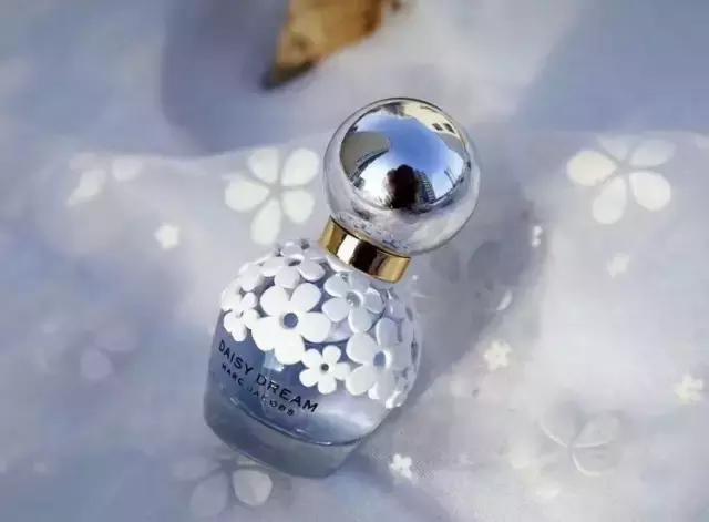 那尼?你最爱的香水,男人居然觉得是风油精?!