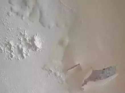 房子墙壁如何做才不发霉不开裂,墙壁上发霉开裂了怎么办