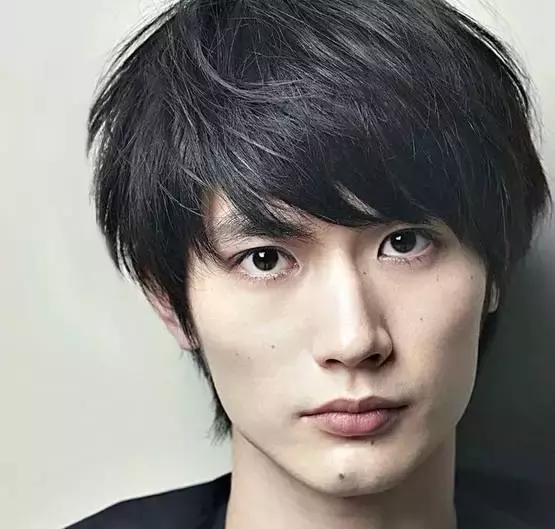 日本犬系男生代表男星,犬系日本男明星