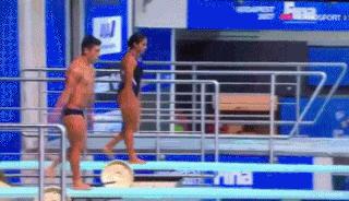 开会领导突然发火怼你,开会的时候员工发脾气