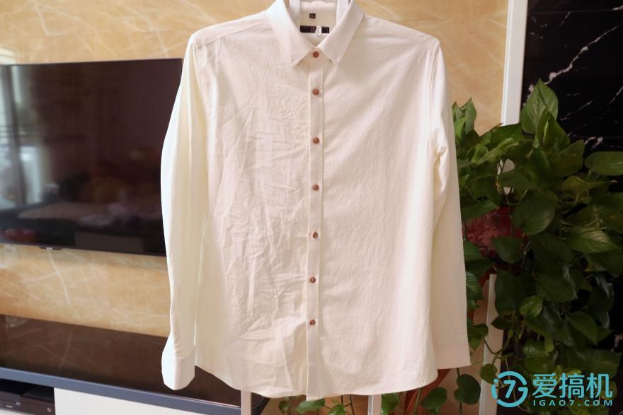 衣服皱皱巴巴没有熨斗怎么办,如何将皱巴巴衣服恢复原状呢