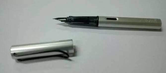 lamy钢笔黄鸭,lamy钢笔广告