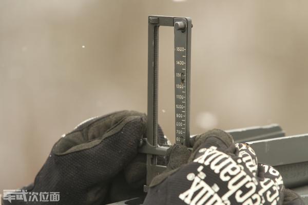 长得像枪的防空机枪,长得像枪一样的炮仗