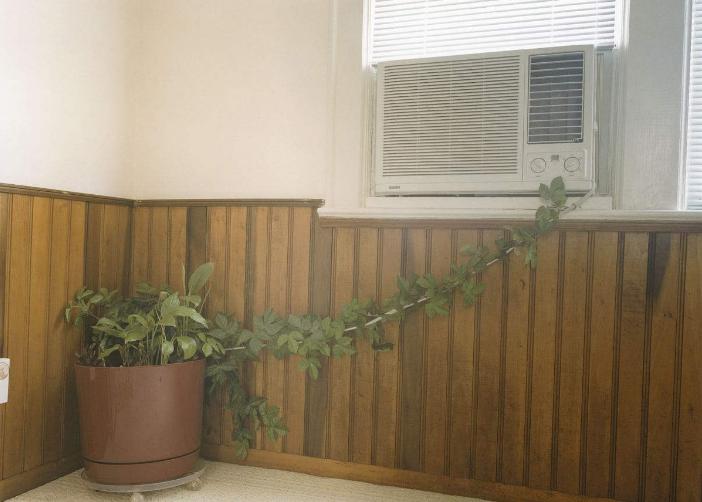 空调房里太干燥怎么回事,空调房内太干燥