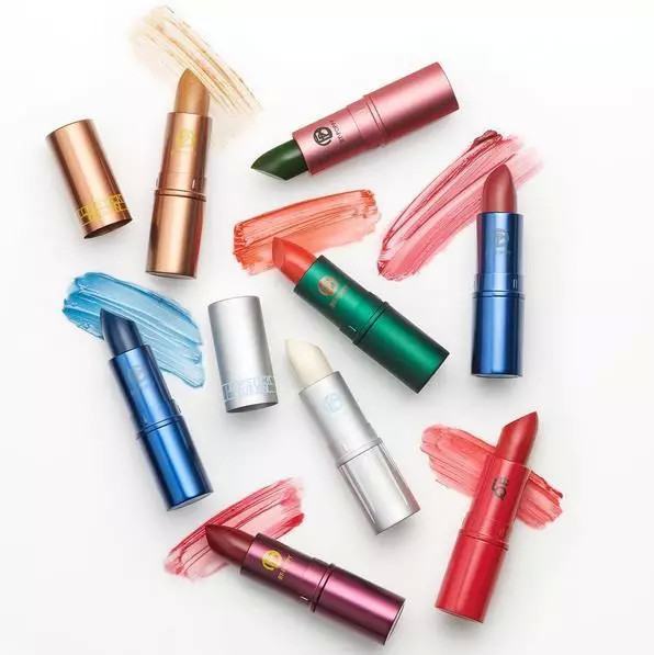 口红哪些斩男色,哪些口红颜色贴近斩男妆