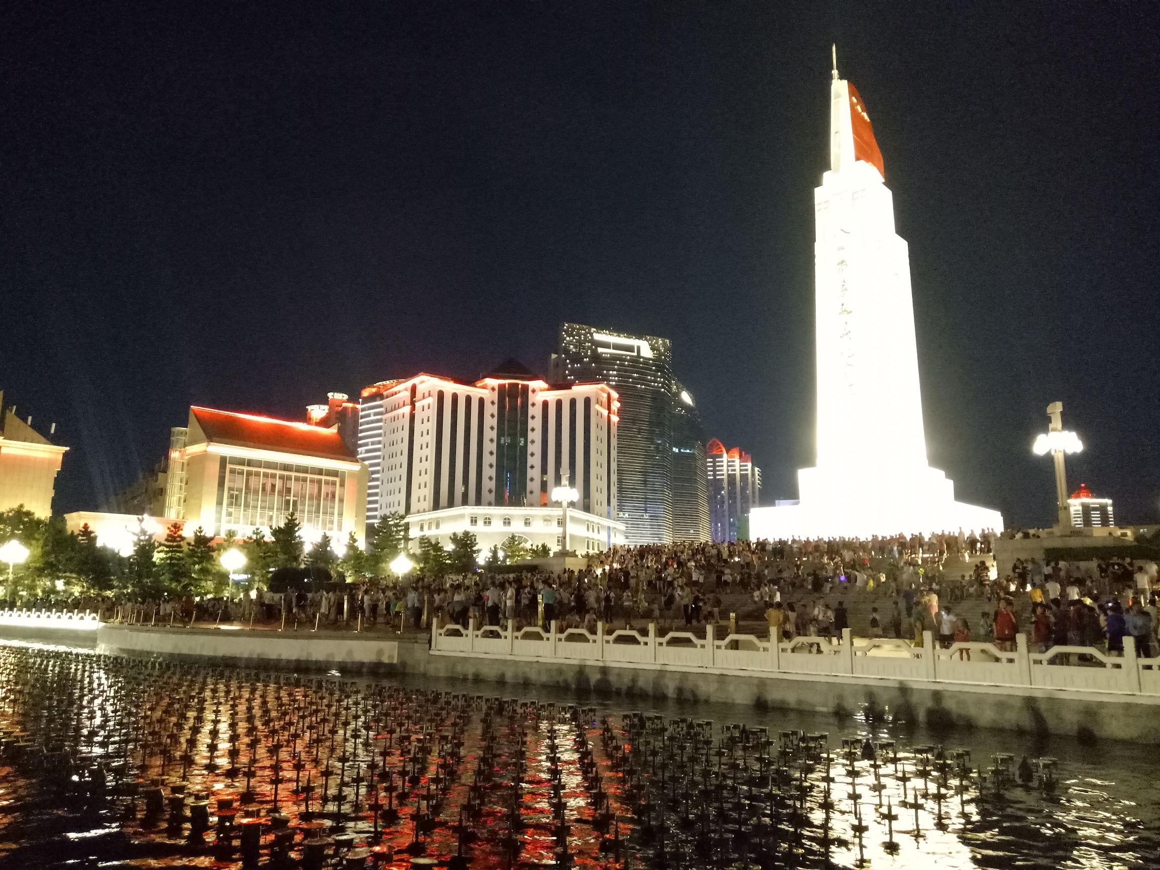 南昌八一广场改造花了多少钱,南昌市八一广场改造工程