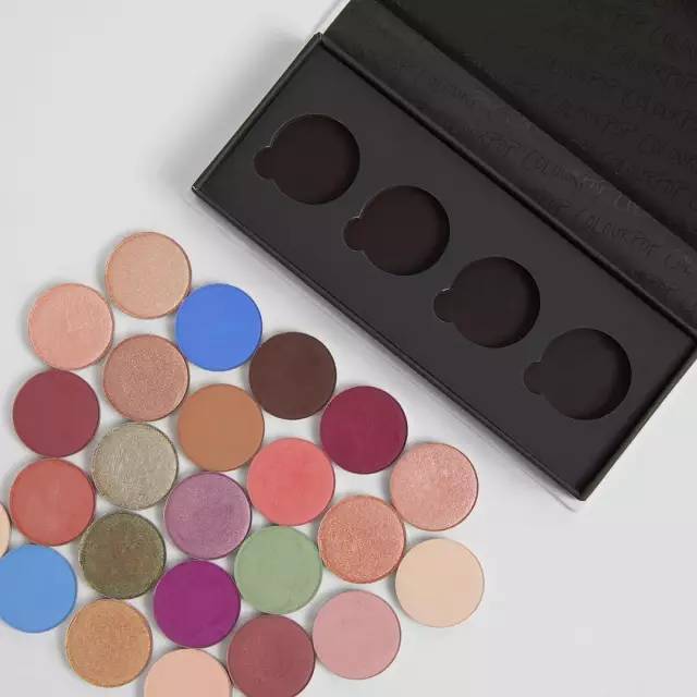 眼影要怎么画才不会掉,眼影要怎样才不会脱妆呢