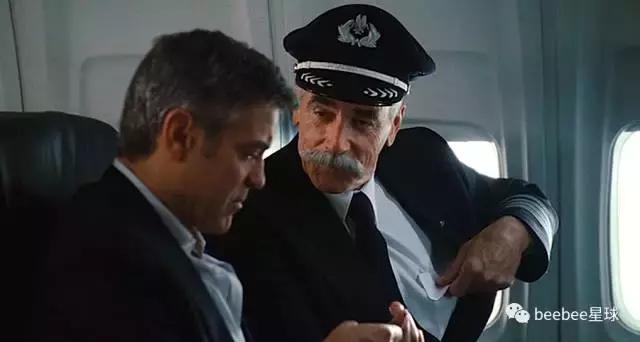 黑卡来袭,要想成为比王思聪还牛的那个人,耍狠比花钱更重要