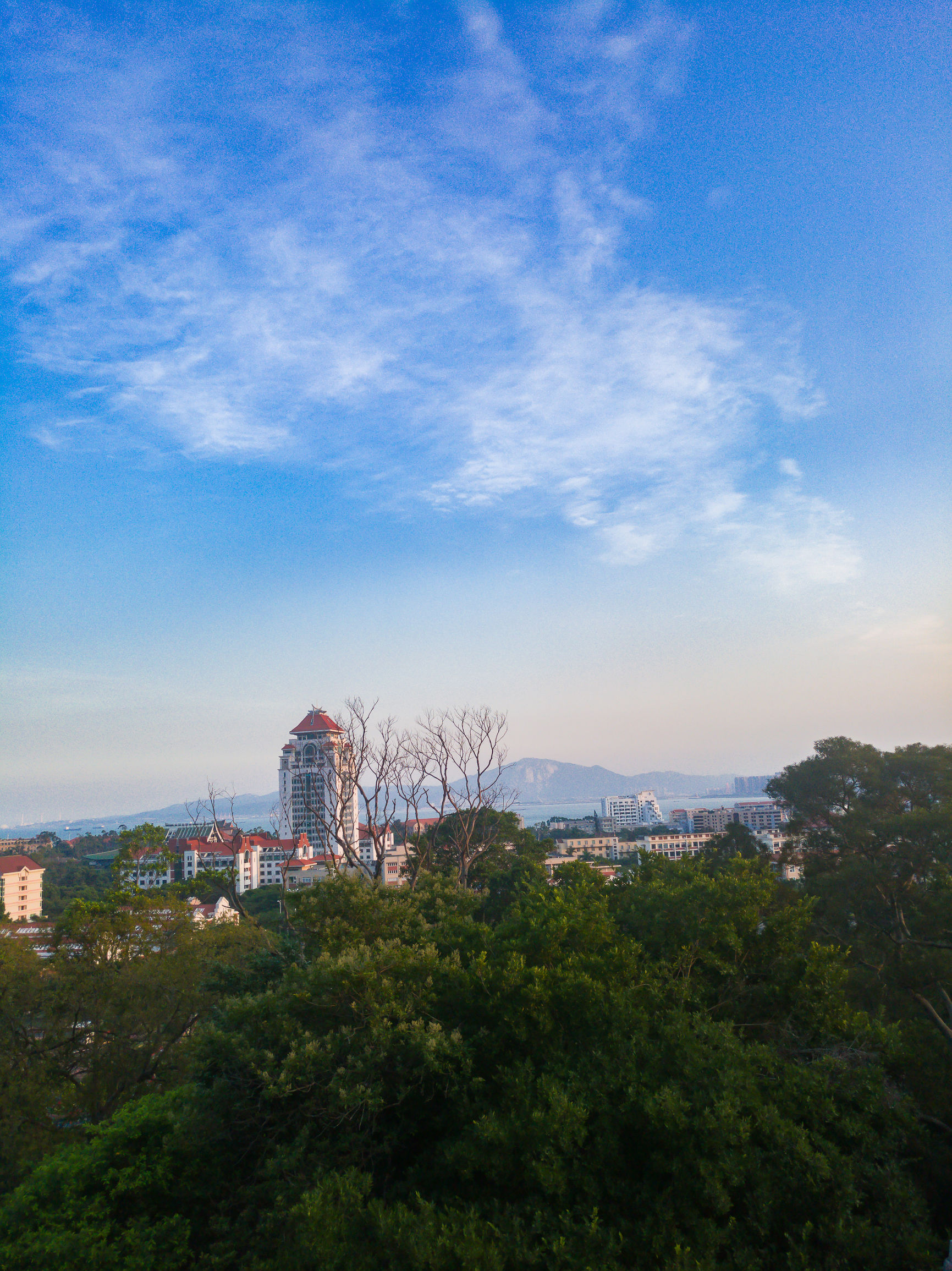 手机旅拍:厦门大学南门外的南普陀寺