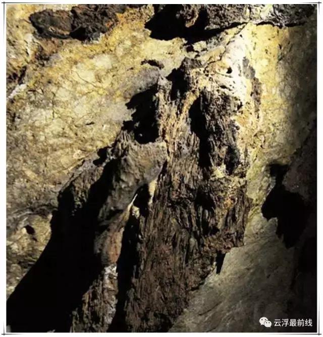 感叹石林的鬼斧神工,感叹云浮