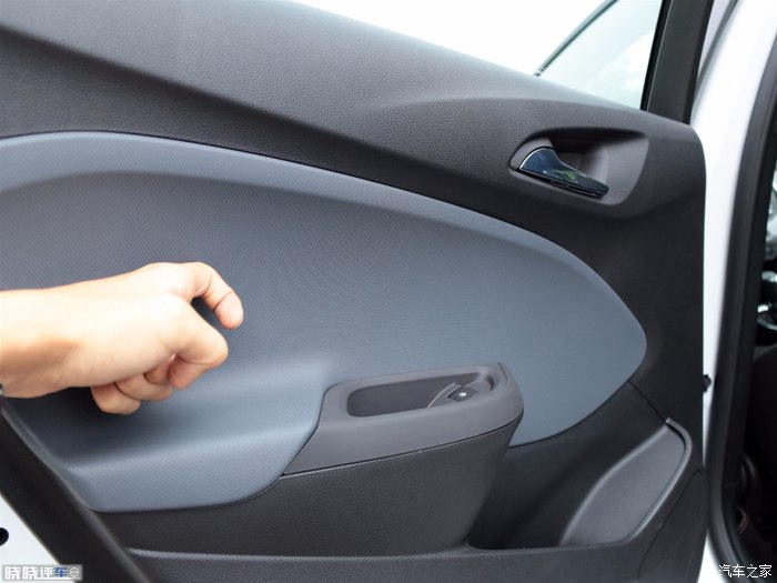 10万还要求啥雪佛兰科鲁兹驾驶感受硬过气配置可以改装换代