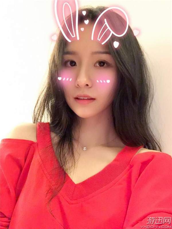 斗鱼新晋吸金女王阿冷,斗鱼唱歌女主播排名阿冷