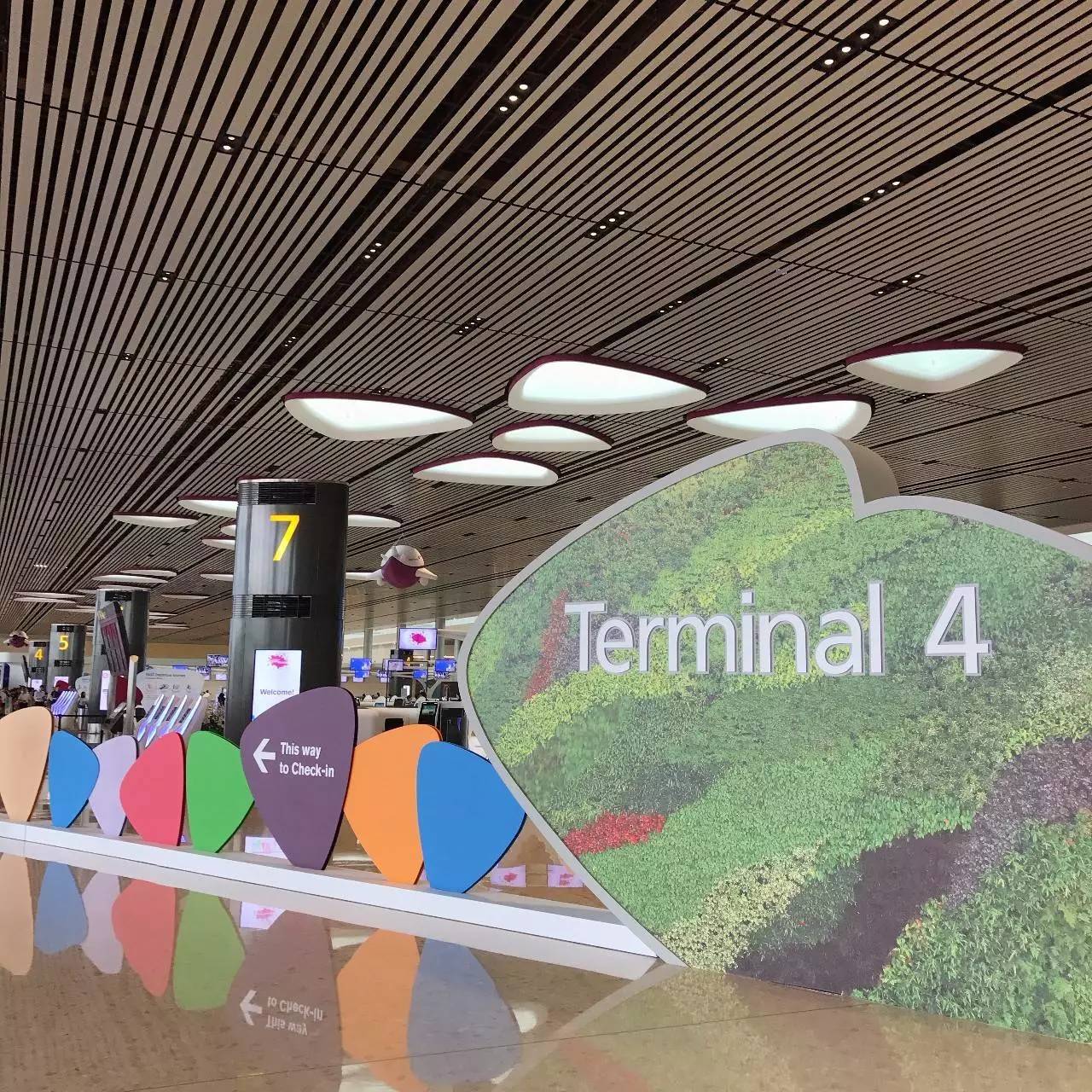 新加坡樟宜国际机场t4航站楼购物,新加坡樟宜机场4号航站楼