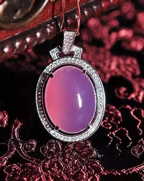 亮瞎了眼是什么意思,各类宝石的意义和功效