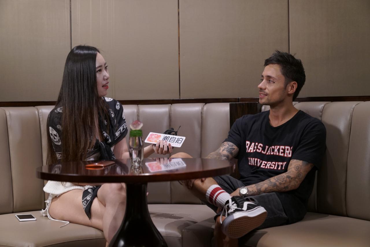 潮自拍专访DJBassjackers：自拍是生活的一部分