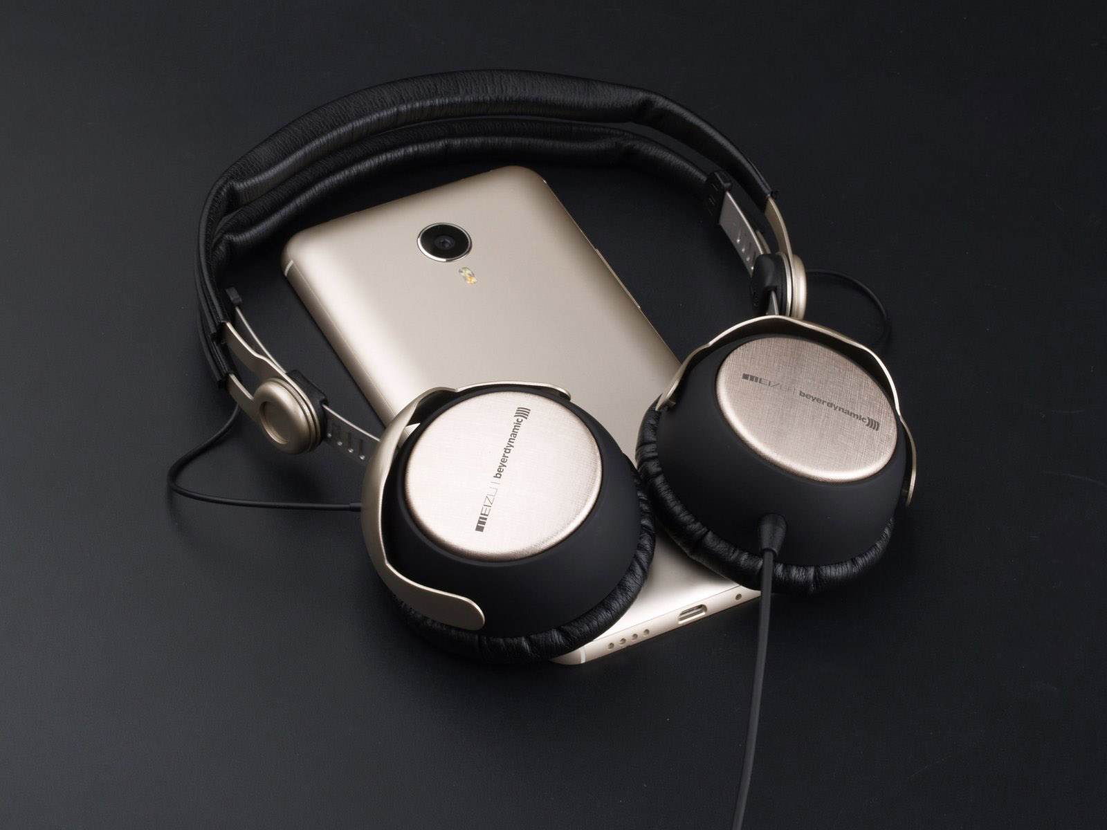 三年前的魅族对比苹果,三年前的手机好不好