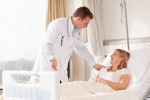 产后第一天会有什么,产后有几个阶段