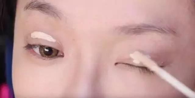 如何打造干净清透的眼妆,新手如何打造一个好看的眼妆