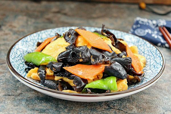 木耳怎样做才不会中毒,木耳怎么做都好吃