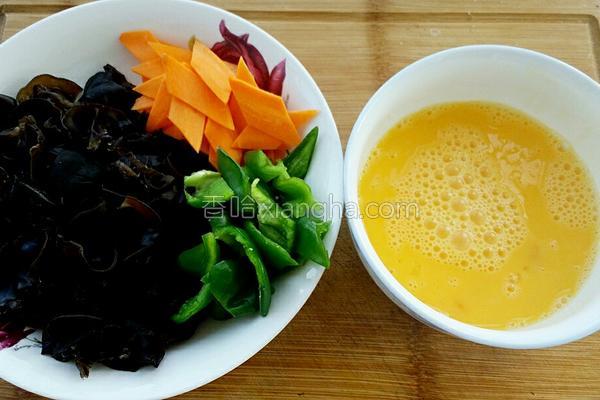 木耳怎样做才不会中毒,木耳怎么做都好吃