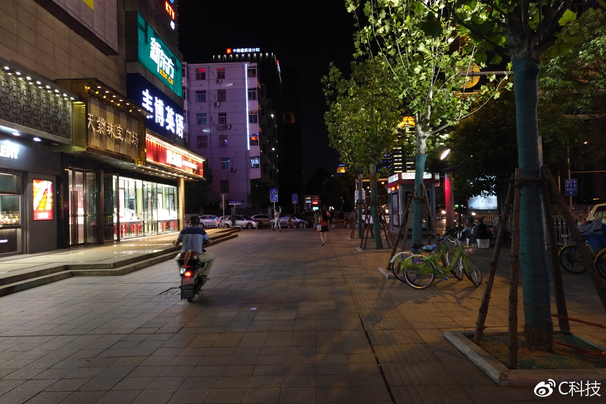 黑莓keyone国行版正式发布,全键盘真情怀黑莓keyone上手体验