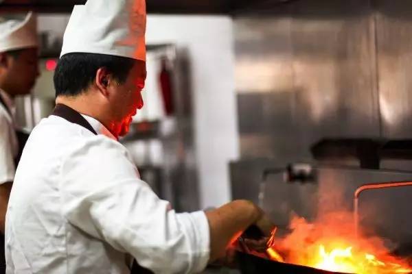 怀孕初期吃东西导致先兆流产,怀孕误食导致流产的一些例子