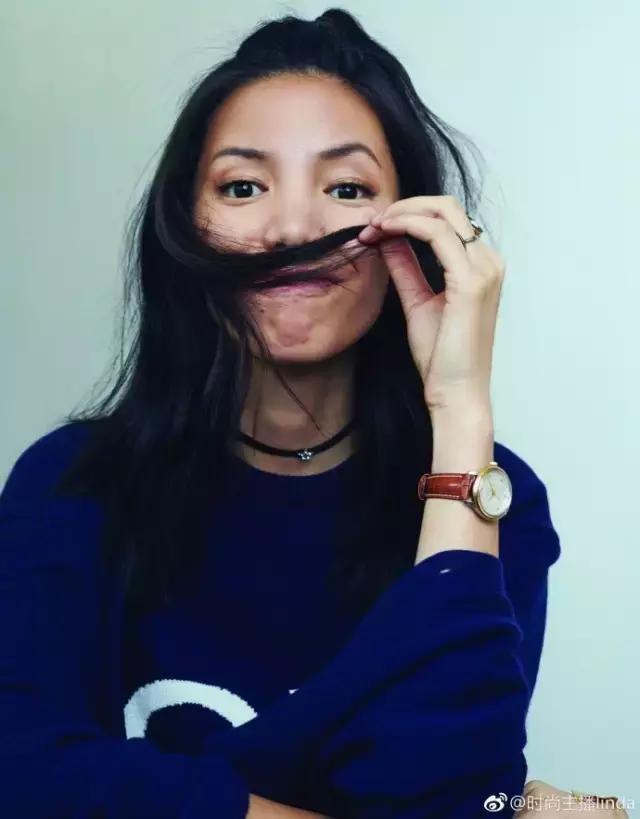 大嘴短发被讽“怪物”,如今逆袭时尚圈第一宠儿