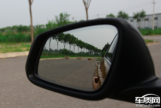 2017款宝马1系测评,华晨宝马1系操控怎么样