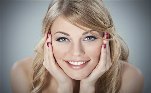 月经量少当心卵巢衰老月经不调,月经量少怎么保养卵巢月经推迟