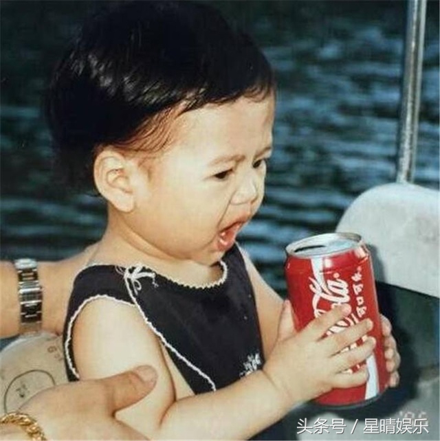 王嘉尔高颜值,王嘉尔年轻时候颜值