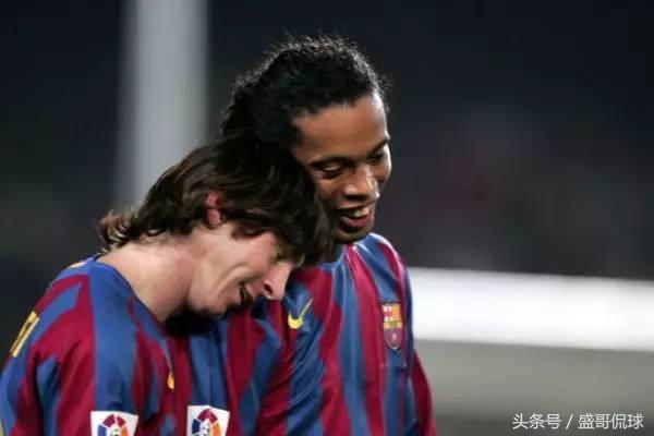 好基友一辈子,盘点足坛巨星的那些温暖瞬间