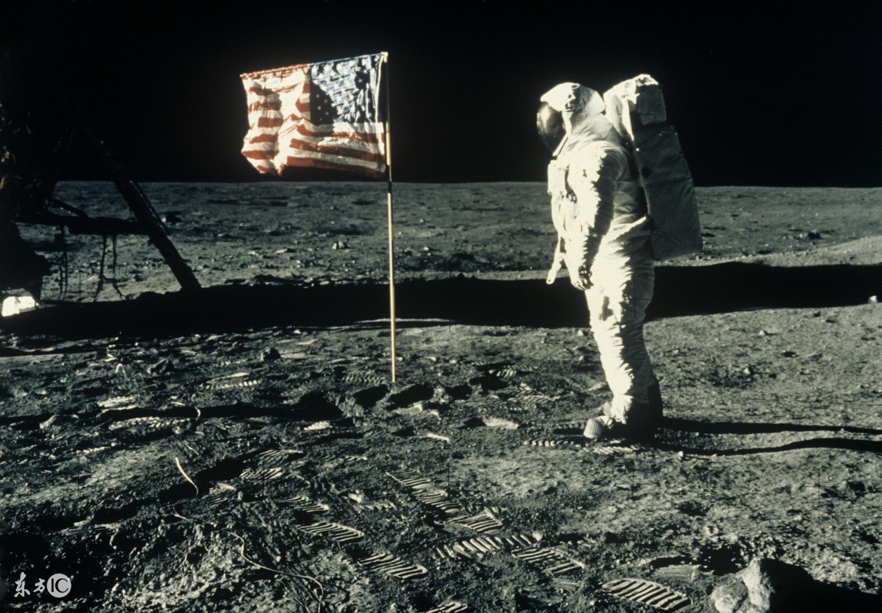 月球的年龄比地球大5亿年,月球的年龄比地球的大还是小